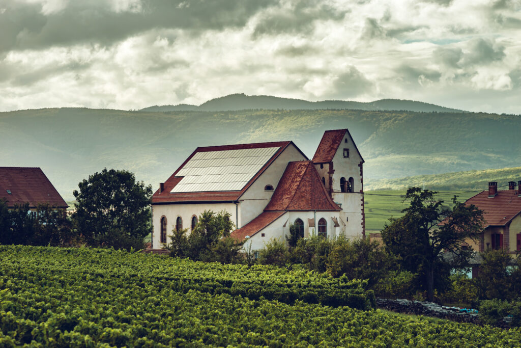 Panele fotowoltaiczne na budynkach zabytkowych